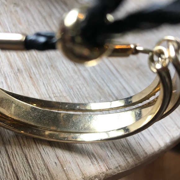 Golden drawstring bracelet - Picture 7 of 8